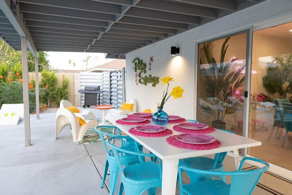 Villa Casa Palmina An Mcm Oasis Palm Springs Exterior foto